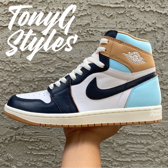 Jordan Shoes - 🦋NEW🦋 CUSTOM AIR JORDAN 1 RETRO HI